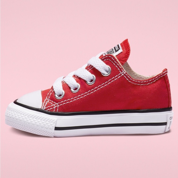 Toddler Converse Chuck Taylor All Stars size 7 - Picture 7 of 8